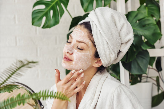 9 Expert Tips on How To Get Glowing and Radiant Skin